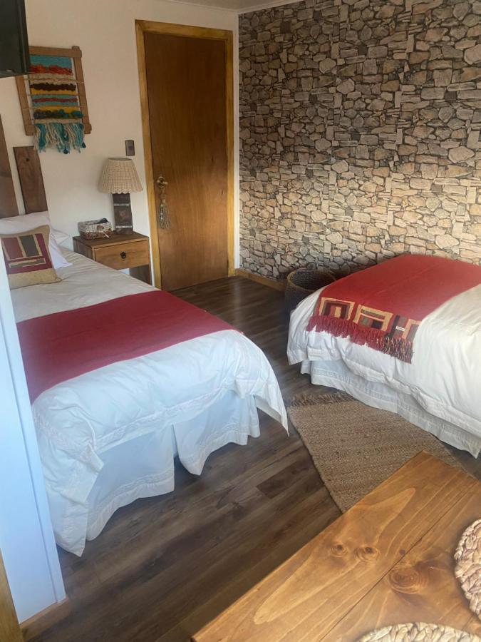 Hostal Lago Condor Puerto Natales Exterior foto